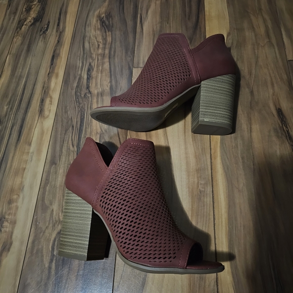 Soda Caster Ankle Boots Chunky Heel Faux Leather Open Toe 7.5 - Picture 1 of 7